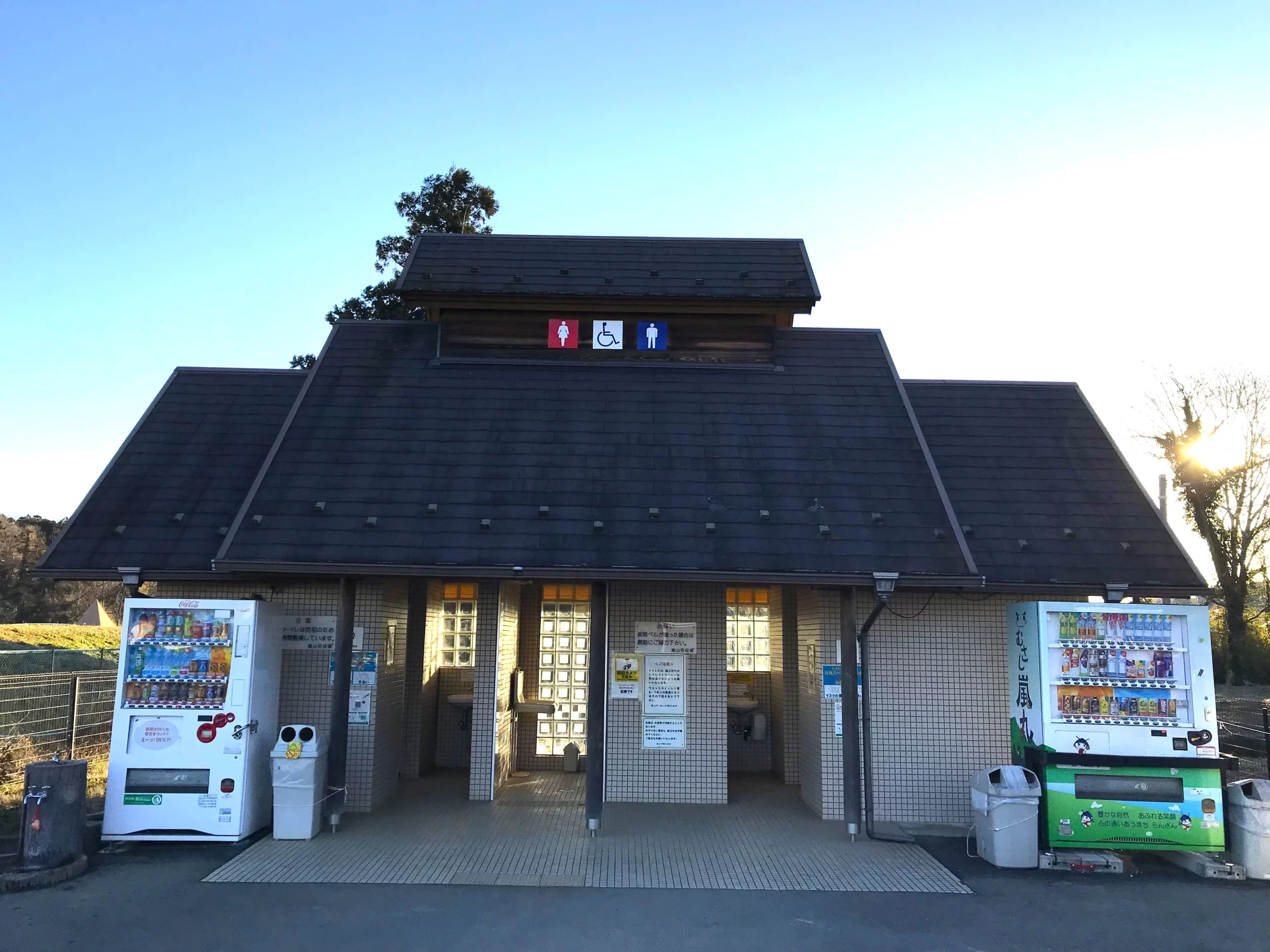 学校 橋 河原 キャンプ 場