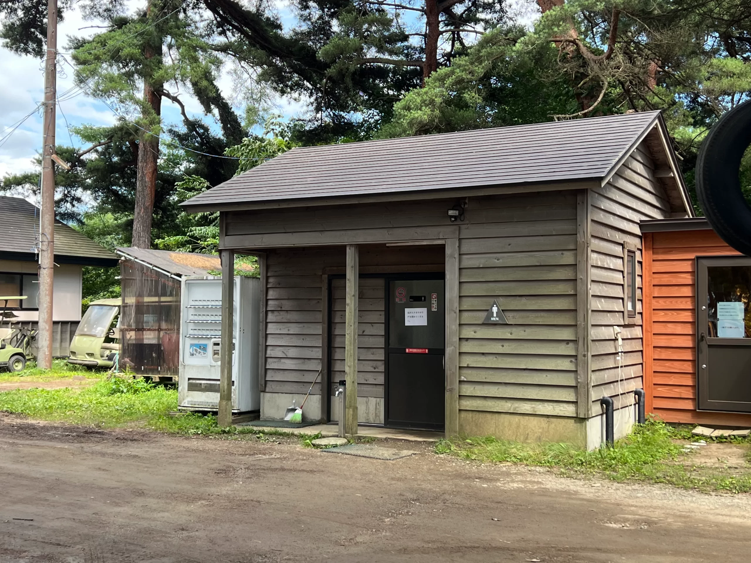 福島県：[天神浜オートキャンプ]ウォシュレット付きの洋式便座が完備された綺麗なトイレ（星5点）
